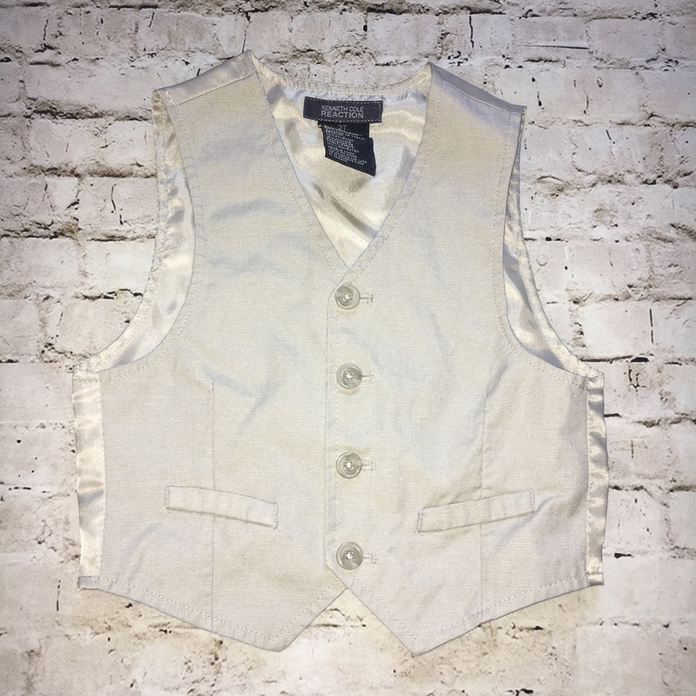 Kenneth Cole Reaction 2T dress vest